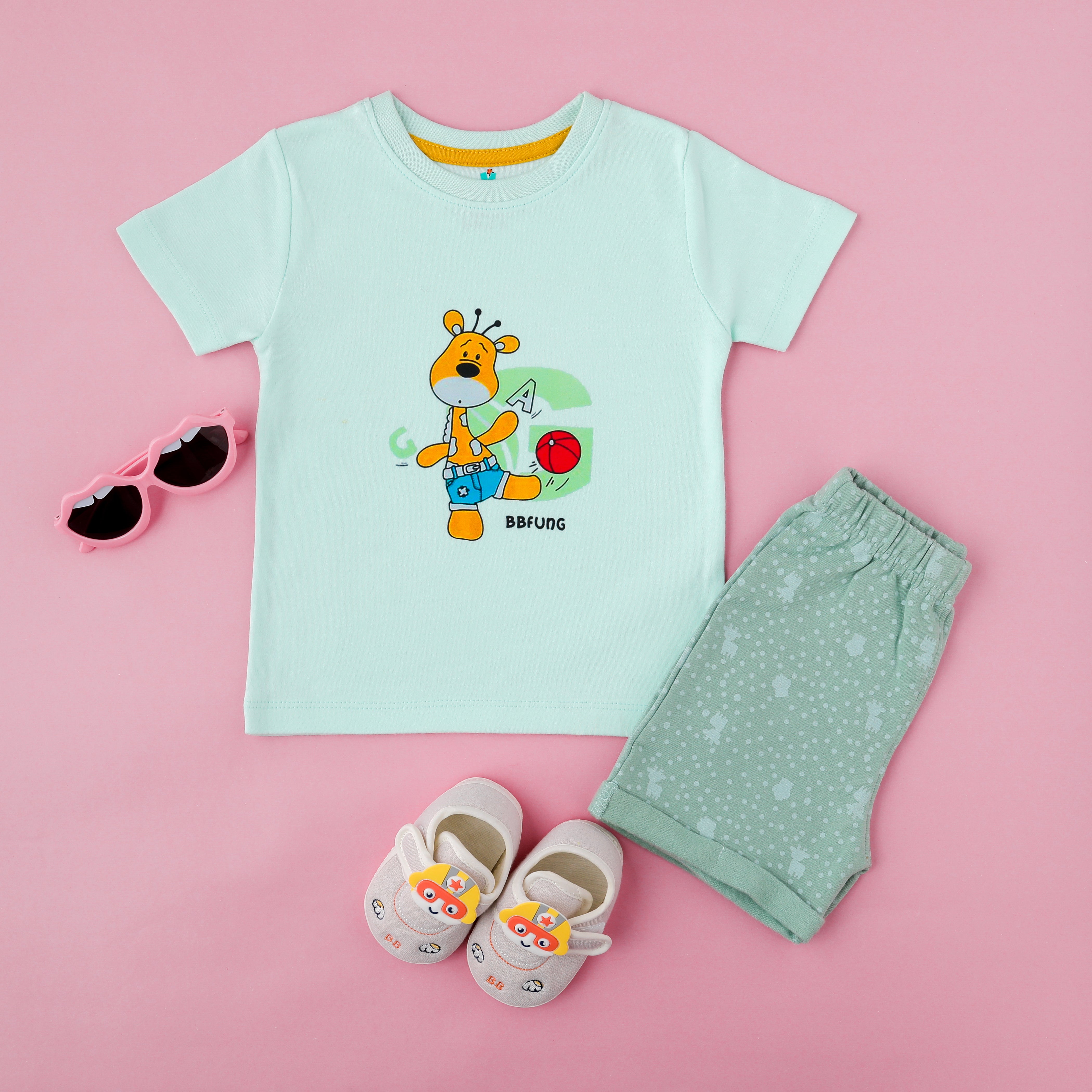 Cartoon tee and shorts set-front